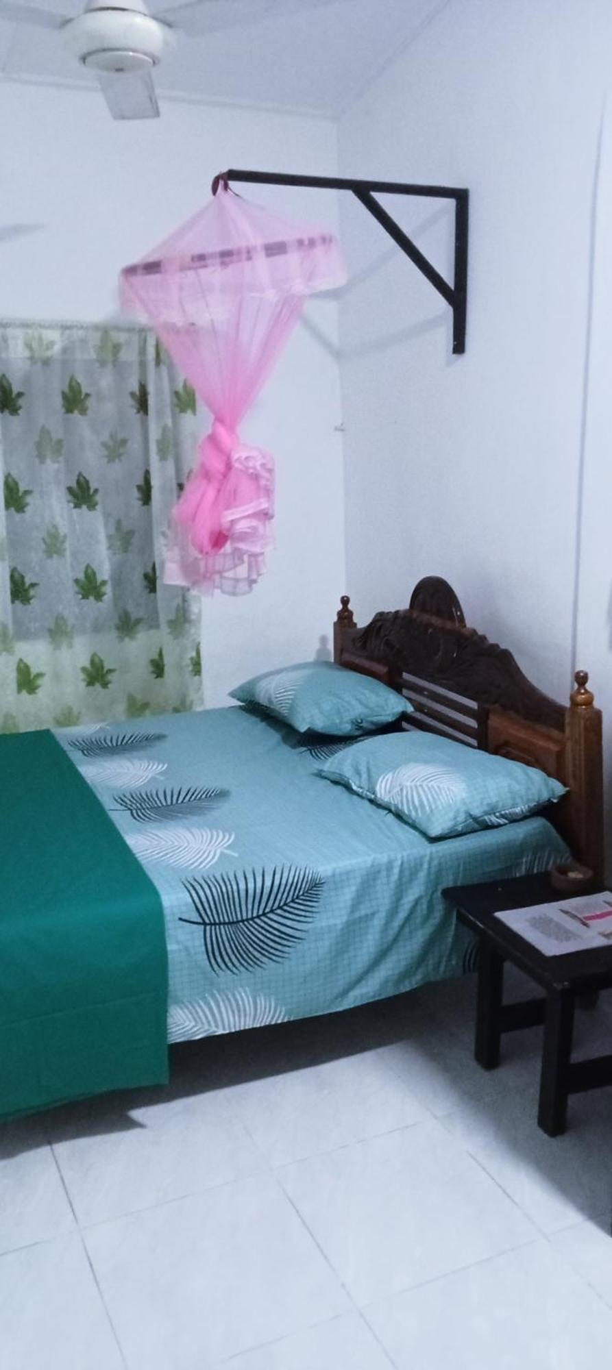 Kanthi Guest Inn Trincomalee Exteriör bild