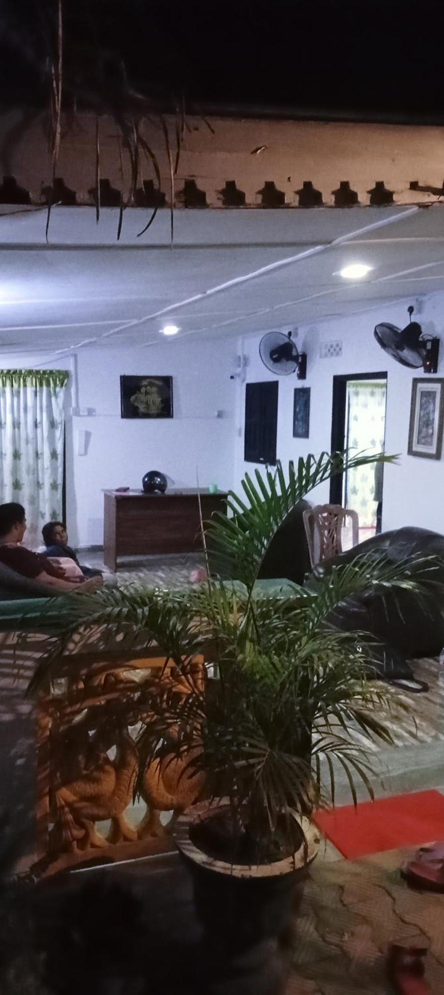 Kanthi Guest Inn Trincomalee Exteriör bild