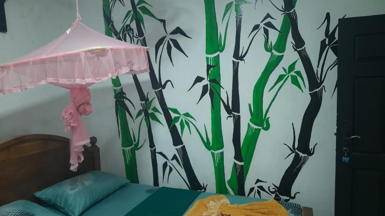 Kanthi Guest Inn Trincomalee Exteriör bild